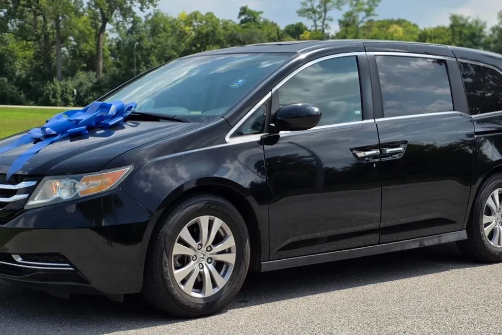 2015 Honda Odyssey EX-L photo 1