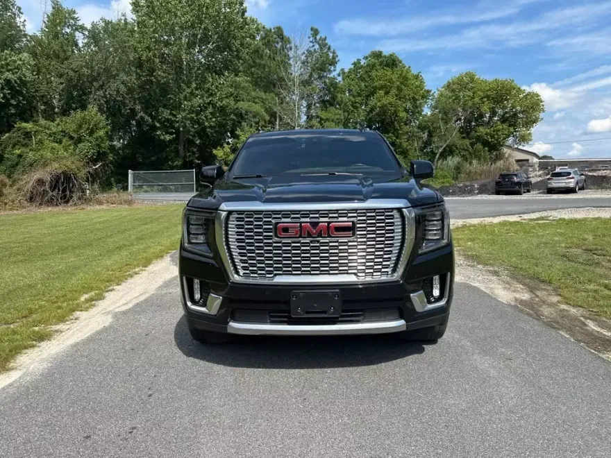 2022 Gmc Yukon XL Denali Ultimate photo 1