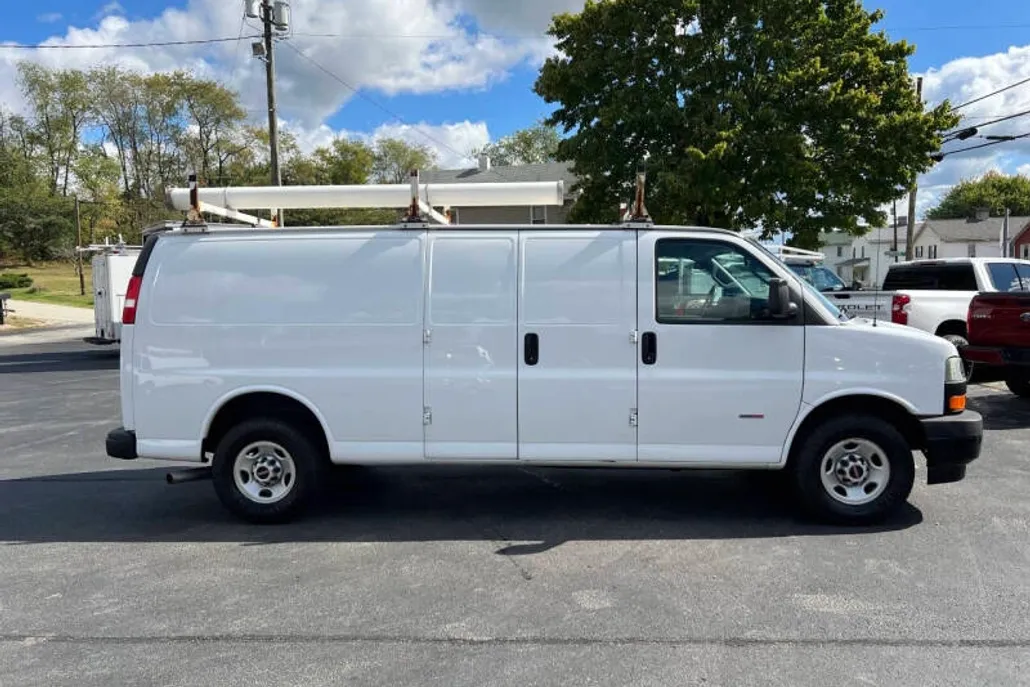 2018 Gmc Savana 2500 Cargo photo 1