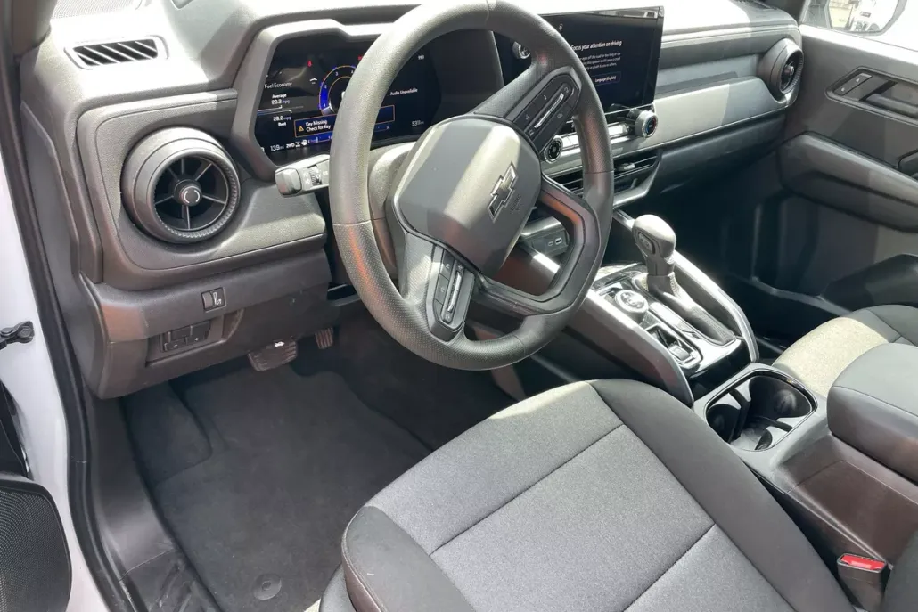 2024 Chevrolet Colorado Trail Boss photo 1