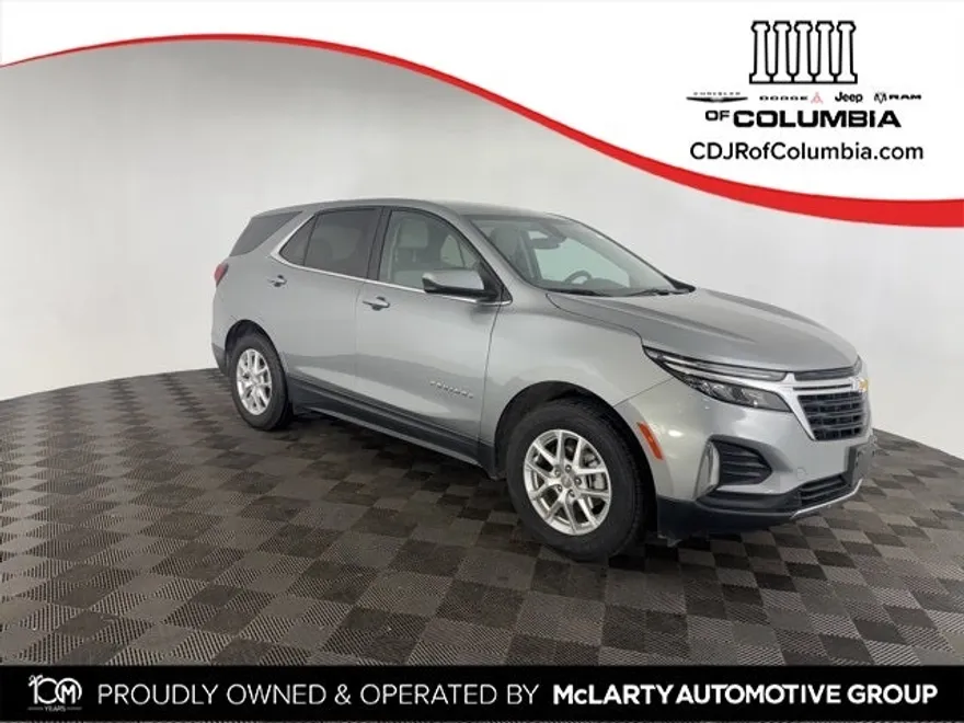 2023 Chevrolet Equinox LT photo 1