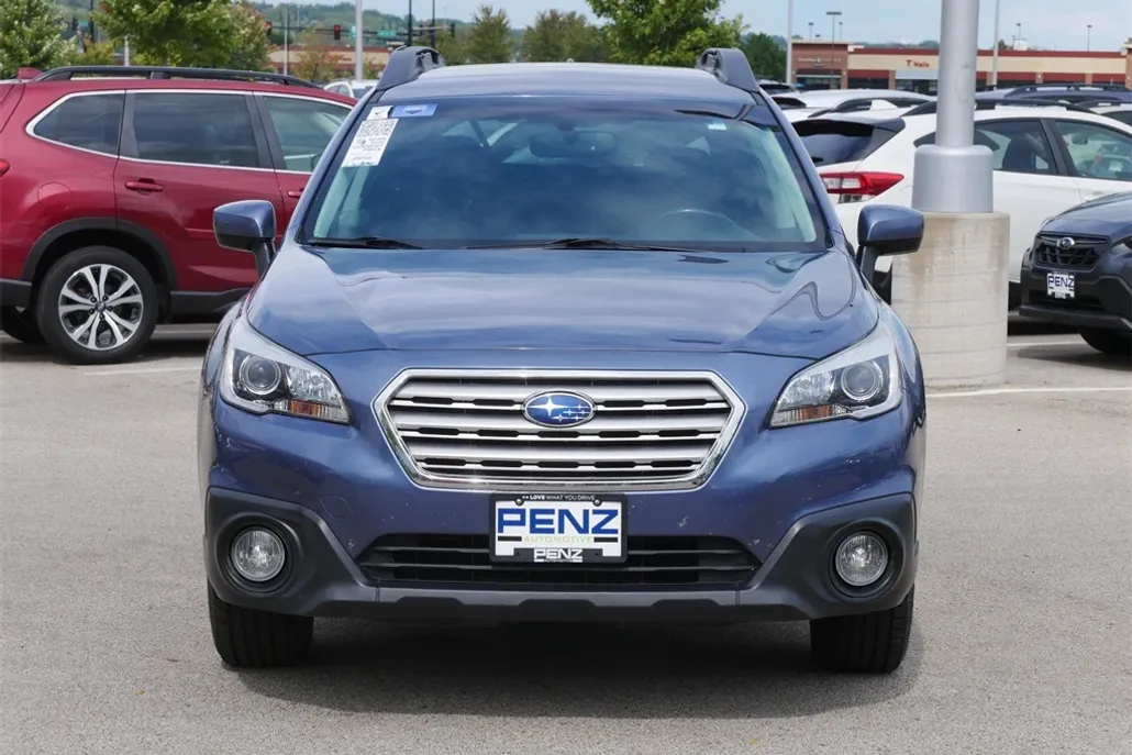 2016 Subaru Outback 2.5i Premium photo 1