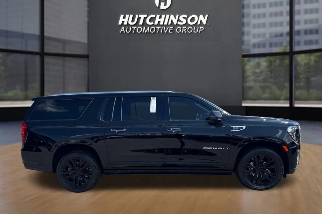 2022 Gmc Yukon XL Denali photo 1