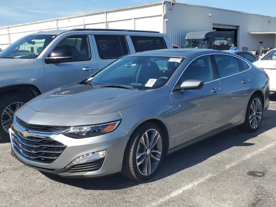 2023 Chevrolet Malibu 1LT photo 1