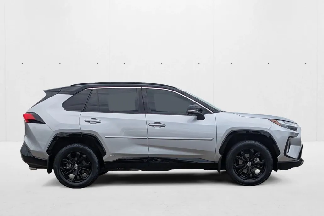 2022 Toyota RAV4 Hybrid XSE photo 1
