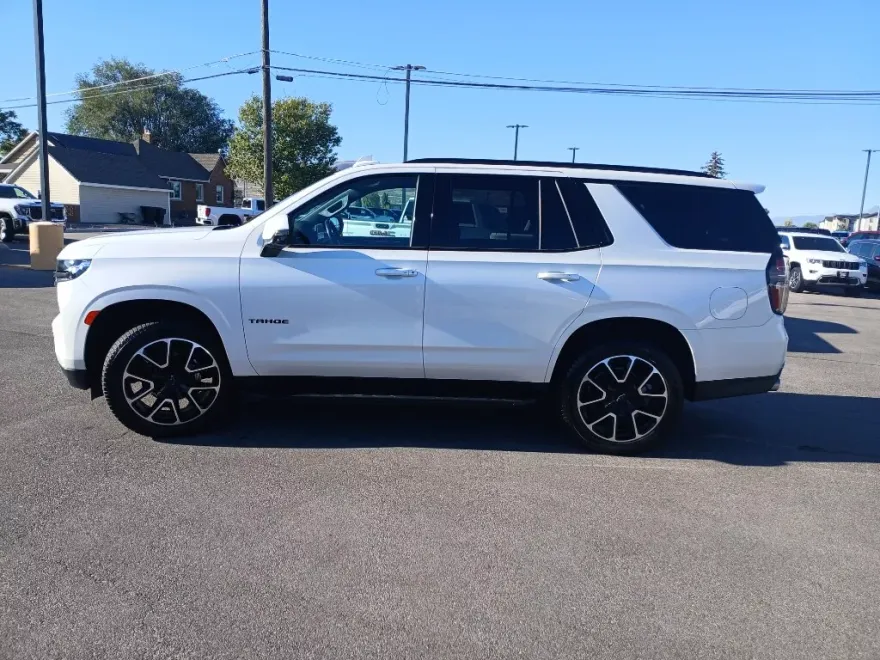 2022 Chevrolet Tahoe RST photo 1