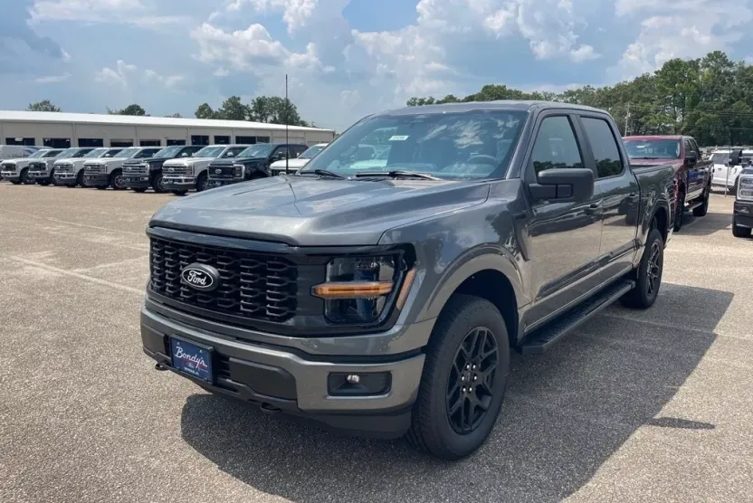 2025 Ford F-150 STX photo 1
