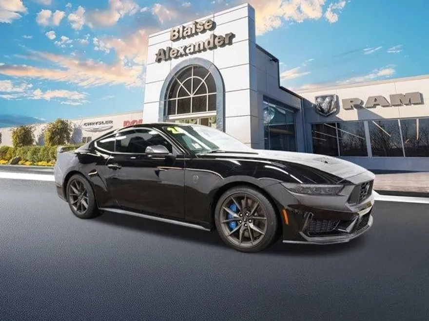 2024 Ford Mustang Dark Horse photo 1