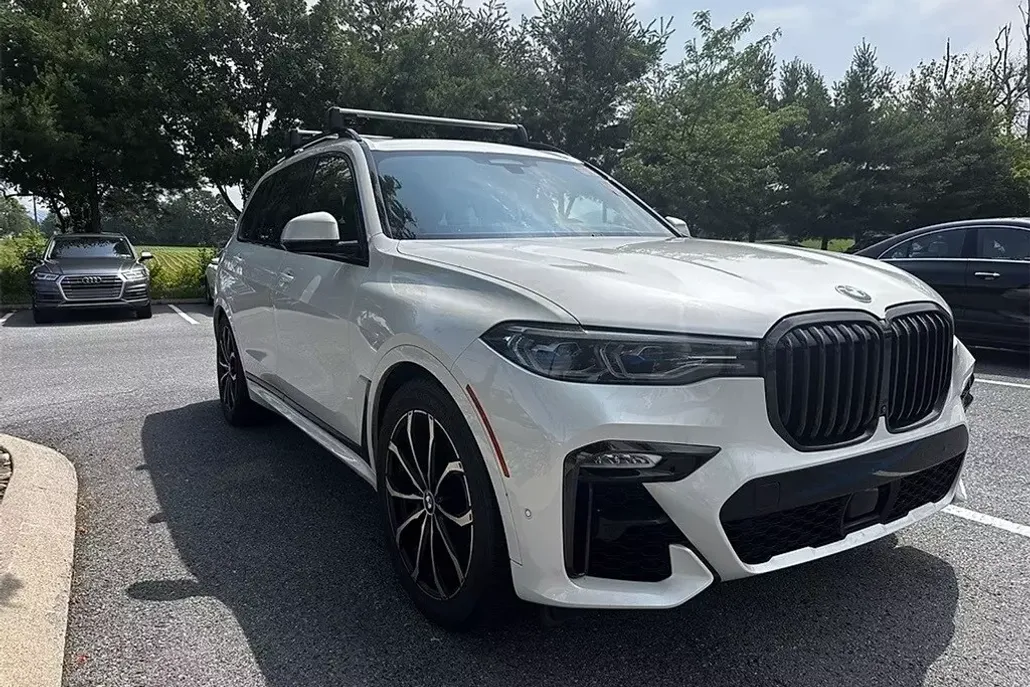 2021 Bmw X7 M50i photo 1