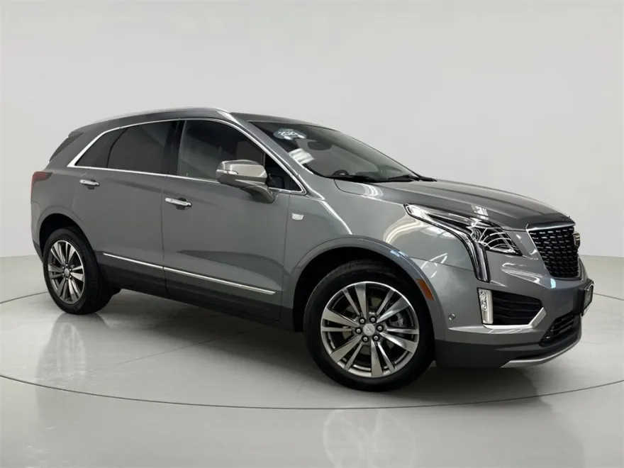2021 Cadillac XT5 Premium Luxury photo 1
