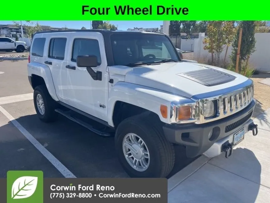 2009 Hummer H3 Base photo 1