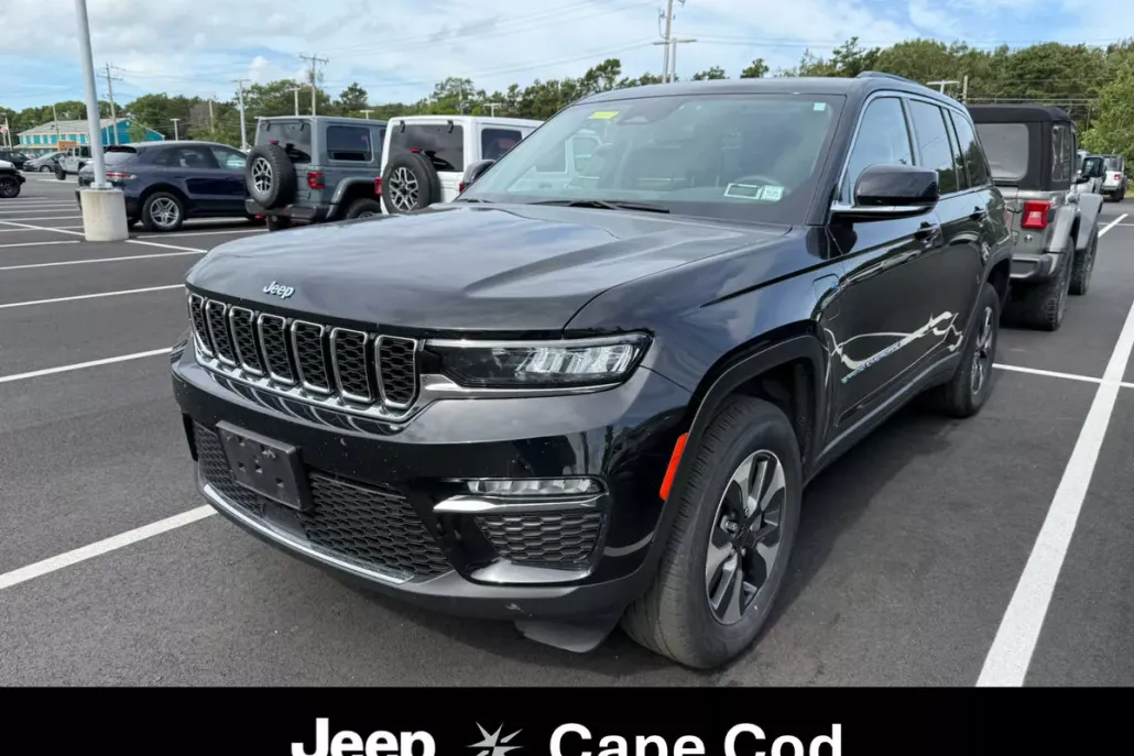 2022 Jeep Cherokee Limited 4xe photo 1