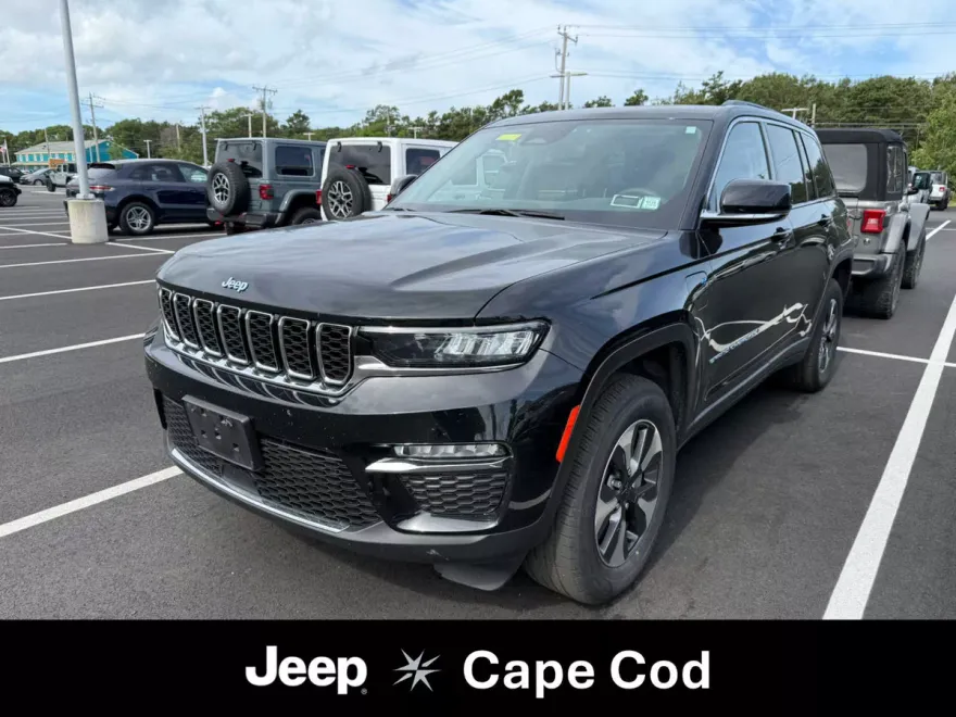 2022 Jeep Cherokee Limited 4xe photo 1