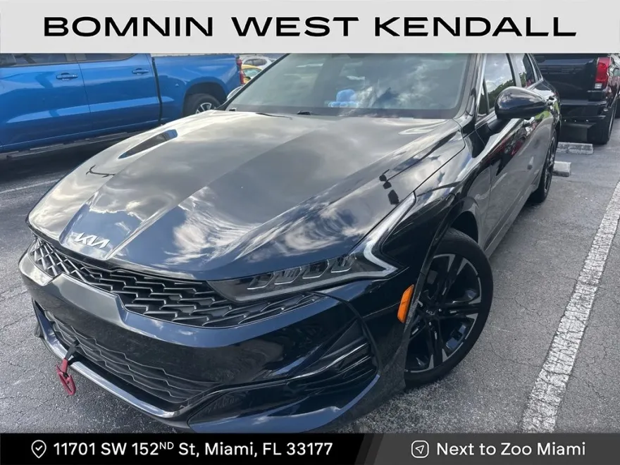 2022 Kia K5 GT-Line photo 1