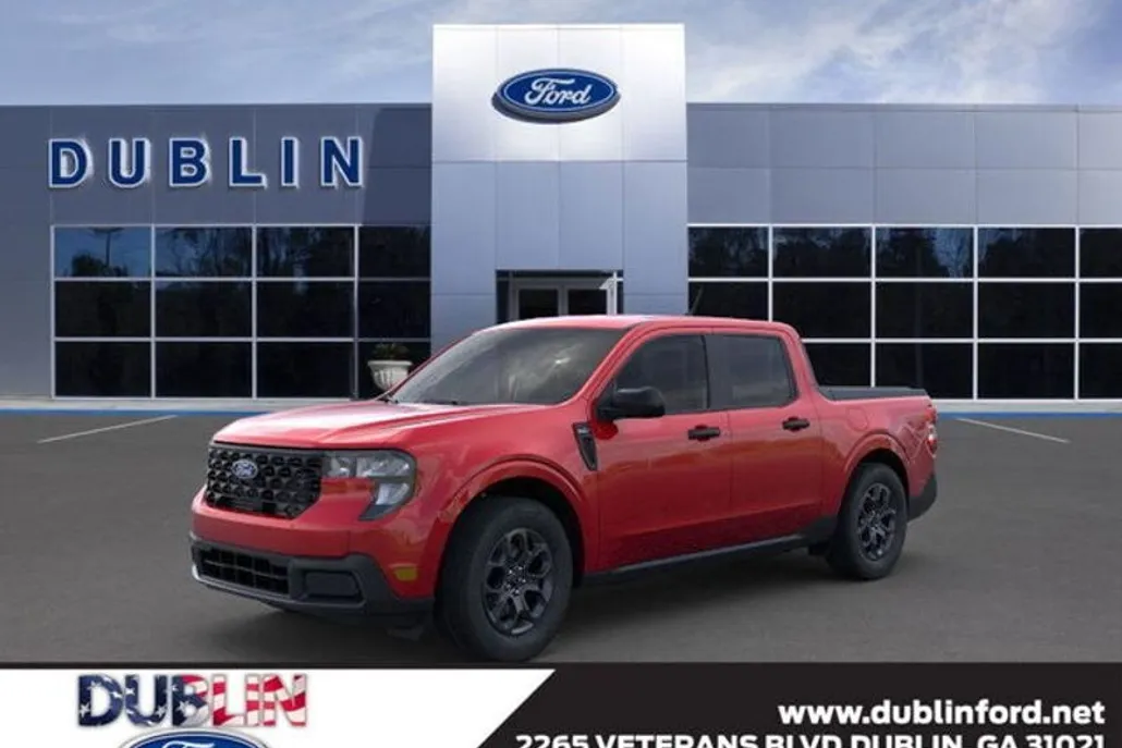 2025 Ford Maverick XLT photo 1
