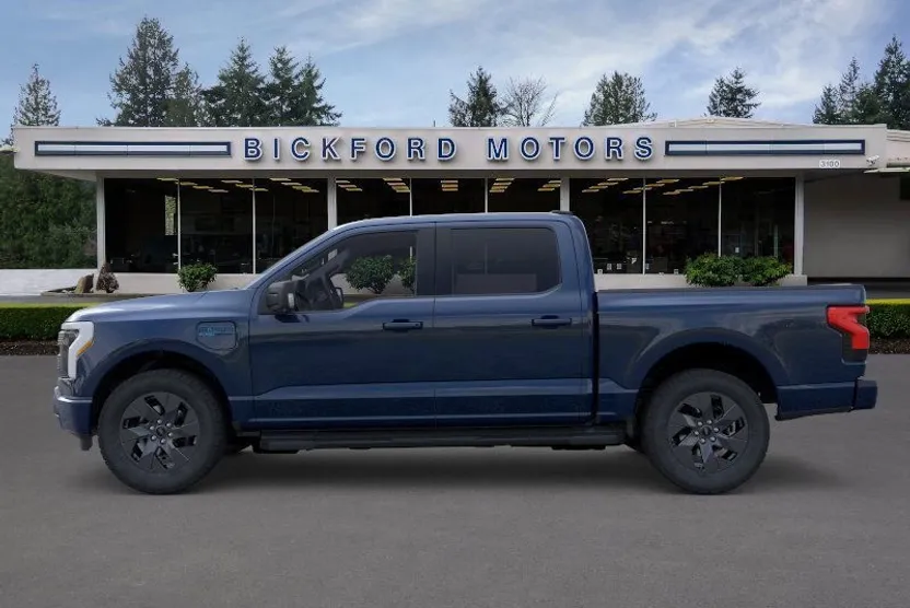 2025 Ford F-150 Lightning XLT photo 1