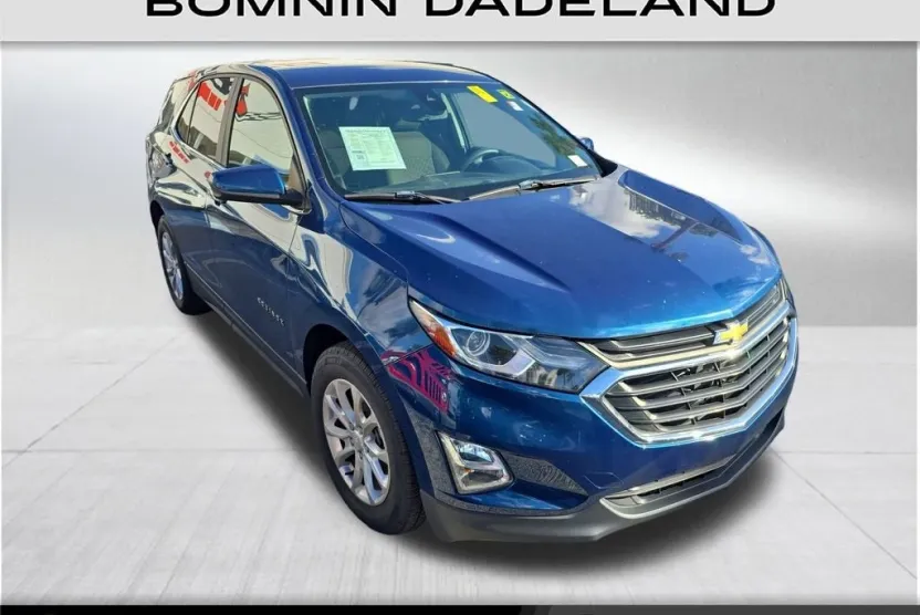 2021 Chevrolet Equinox LT photo 1
