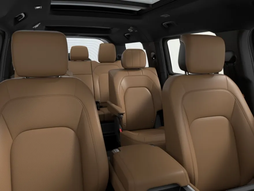 2025 Land Rover Defender X-Dynamic SE photo 1