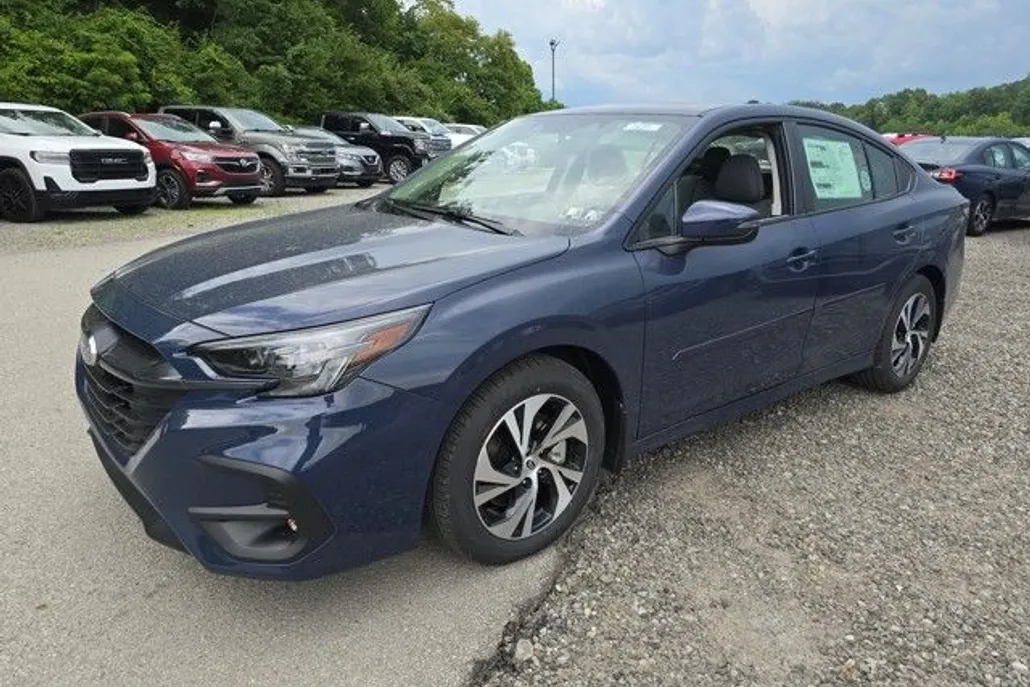 2025 Subaru Legacy Premium photo 1