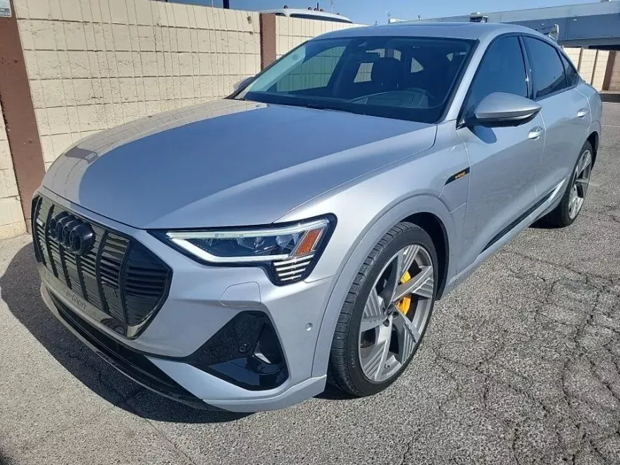 2022 Audi e-tron Sportback S line Premium photo 1