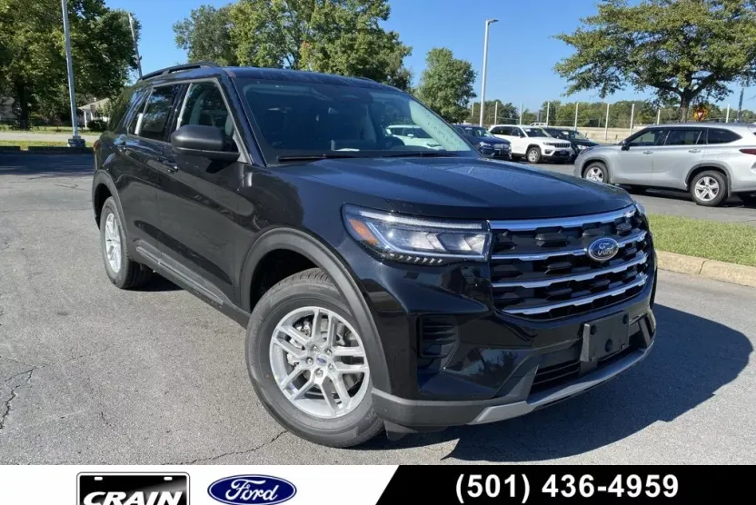 2025 Ford Explorer photo 1