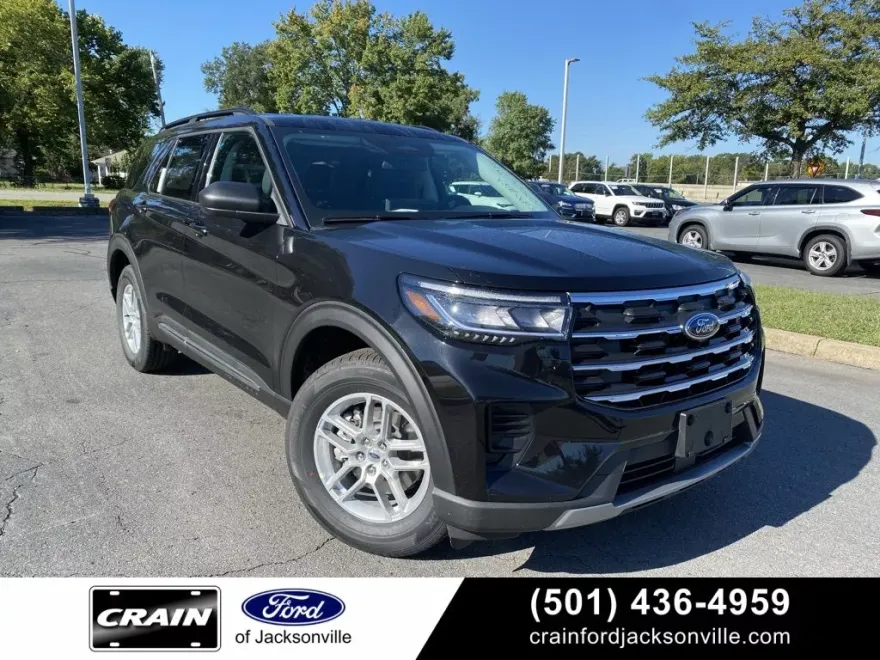 2025 Ford Explorer photo 1