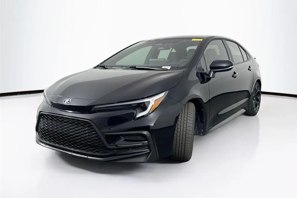 2025 Toyota Corolla SE photo 1