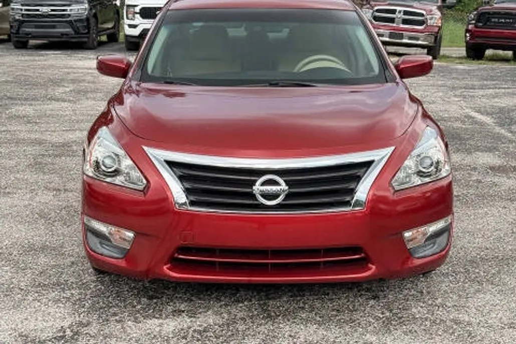 2013 Nissan Altima 2.5 photo 1