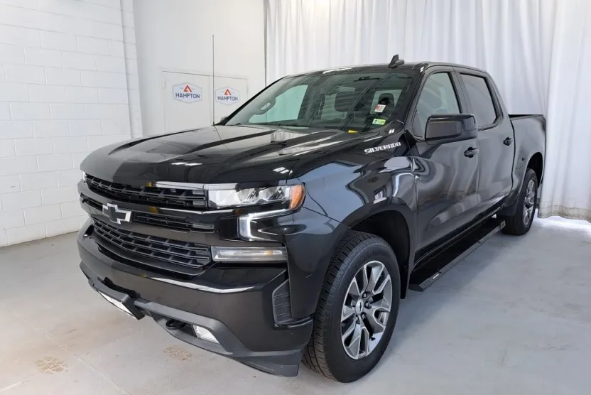 2021 Chevrolet Silverado RST photo 1