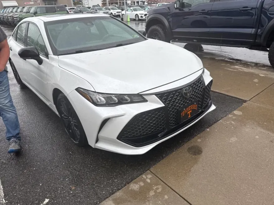 2021 Toyota Avalon XSE photo 1