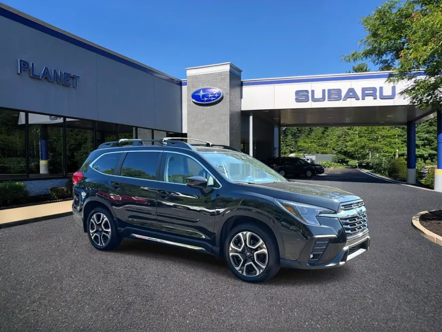2024 Subaru Ascent Limited photo 1