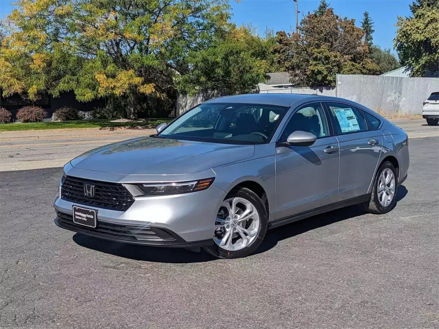 2025 Honda Accord LX photo 1