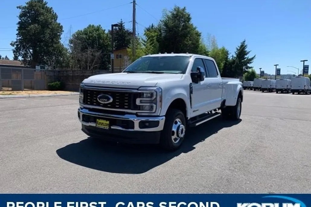 2025 Ford F-350 photo 1