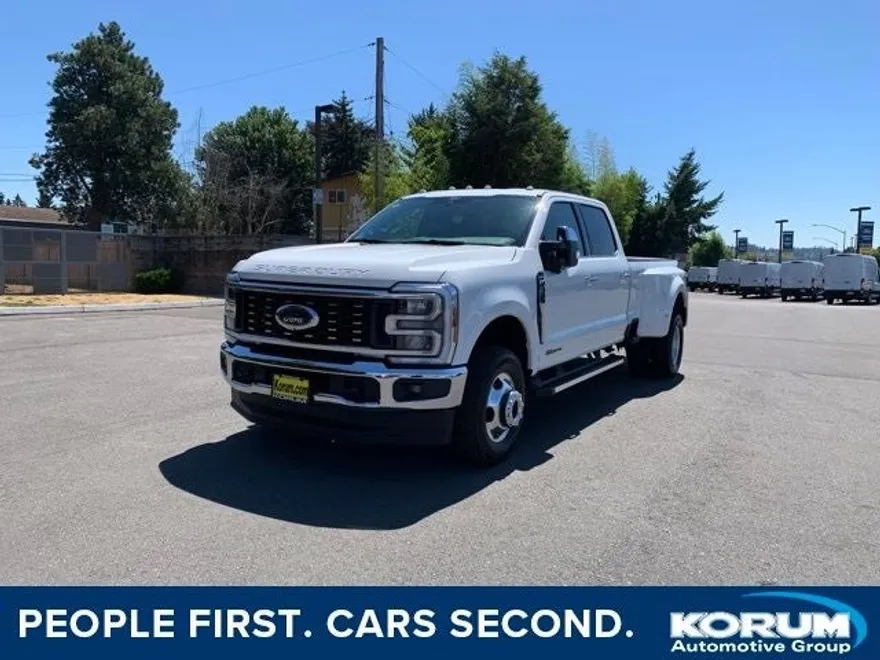2025 Ford F-350 photo 1