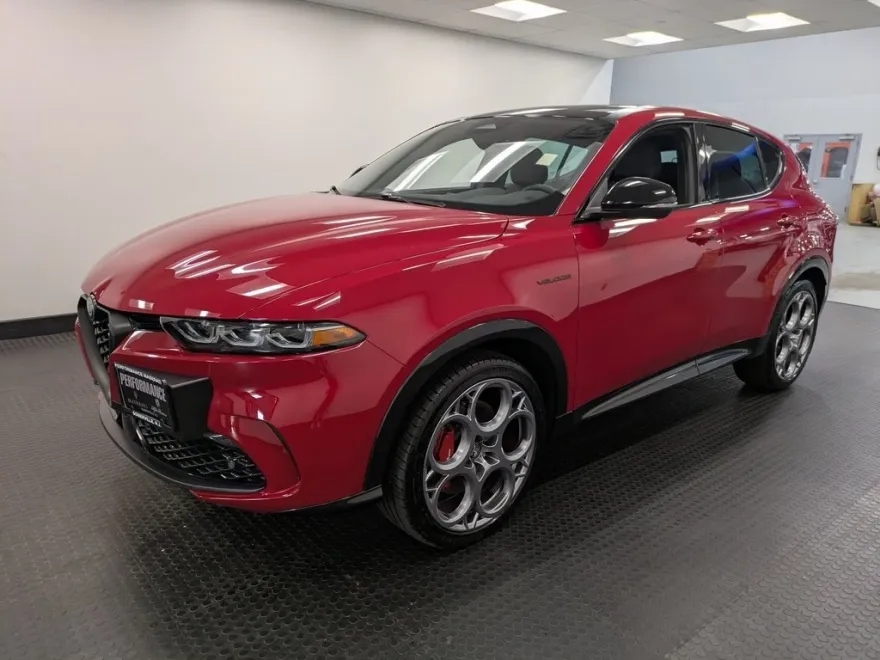 2024 Alfa Romeo Tonale Veloce photo 1
