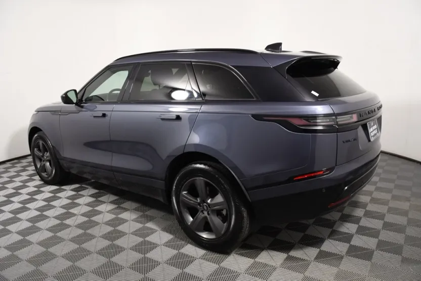 2025 Land Rover Range Rover Velar SE photo 1