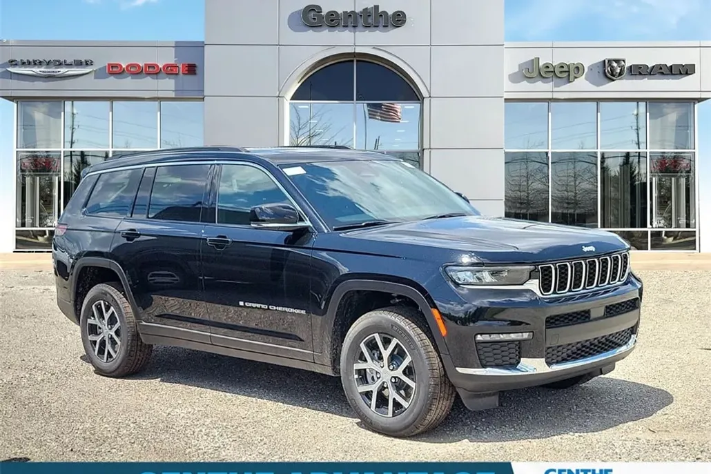 2024 Jeep Grand Cherokee Limited photo 1