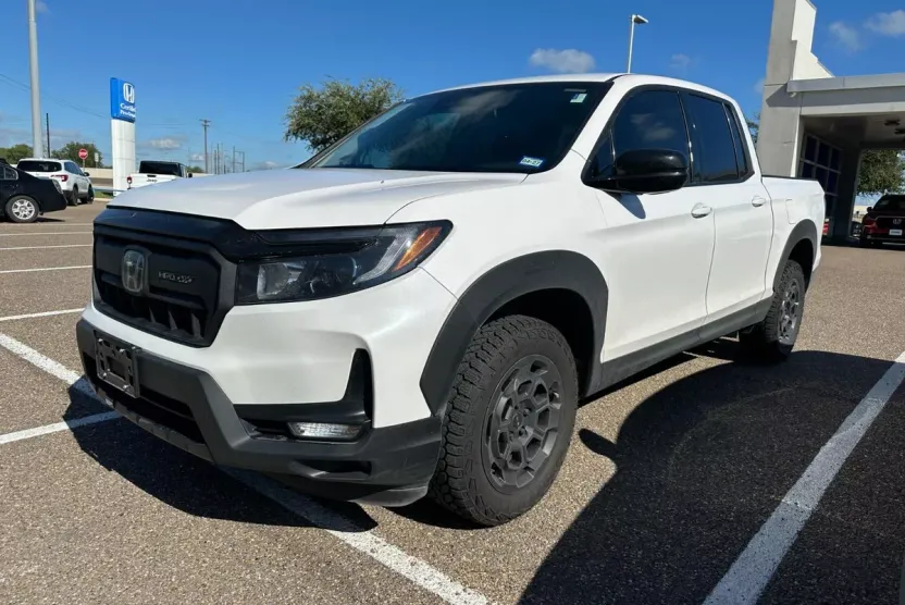 2025 Honda Ridgeline Sport photo 1
