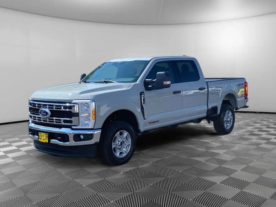 2025 Ford F-250 XLT photo 1