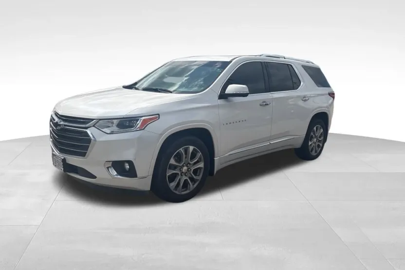 2020 Chevrolet Traverse Premier photo 1