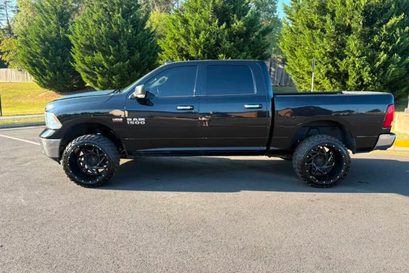2016 Ram 1500 Big Horn photo 1