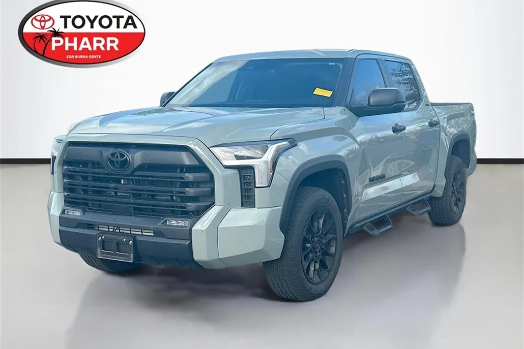 2024 Toyota Tundra SR5 photo 1