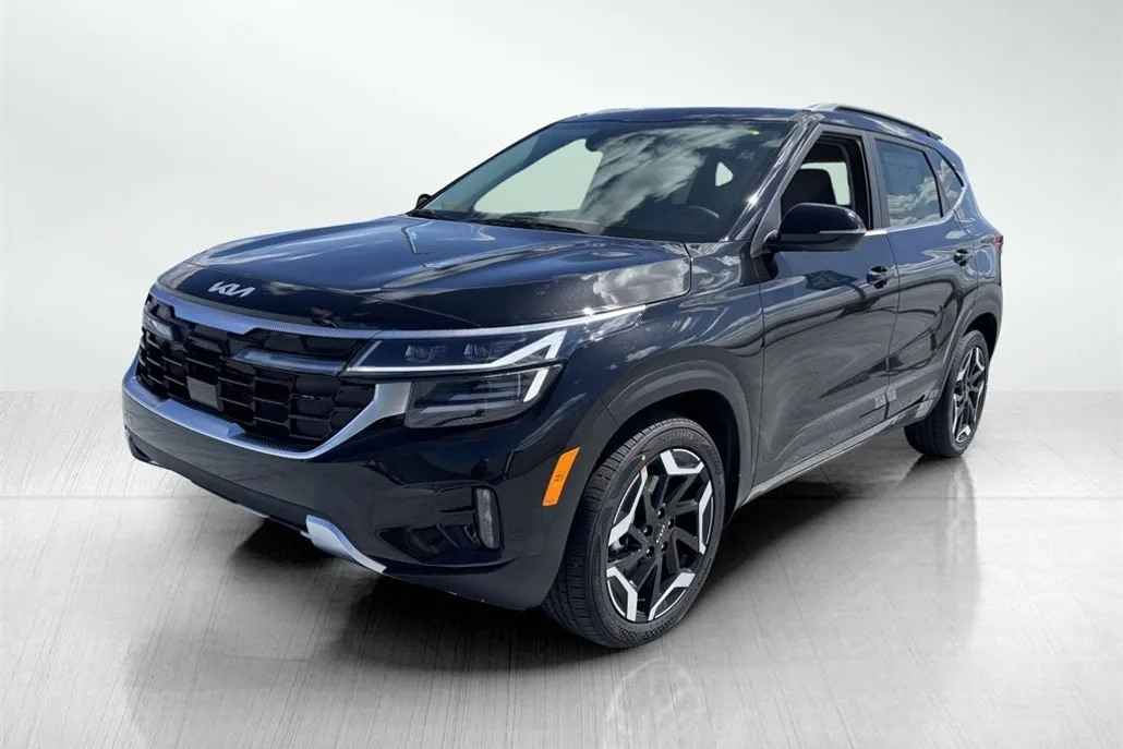 2025 Kia Seltos SX photo 1