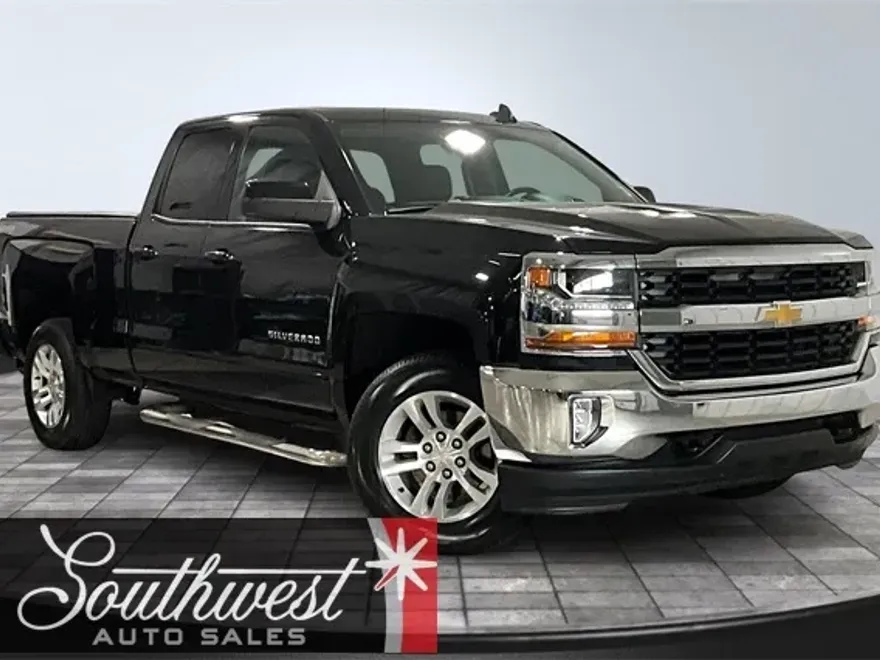 2016 Chevrolet Silverado 1500 LT photo 1