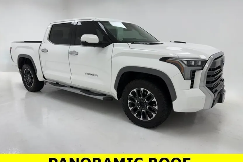 2023 Toyota Tundra Limited photo 1