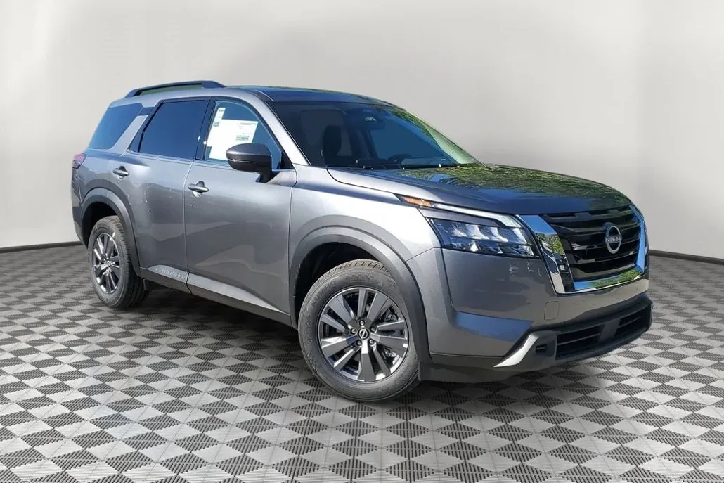 2025 Nissan Pathfinder SV photo 1