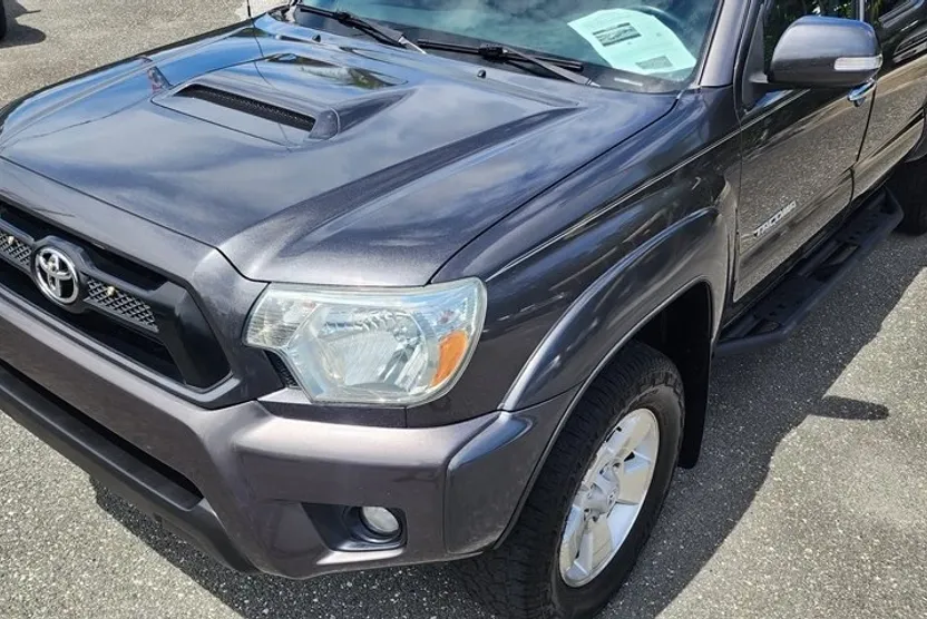 2015 Toyota Tacoma TRD Sport Double Cab photo 1