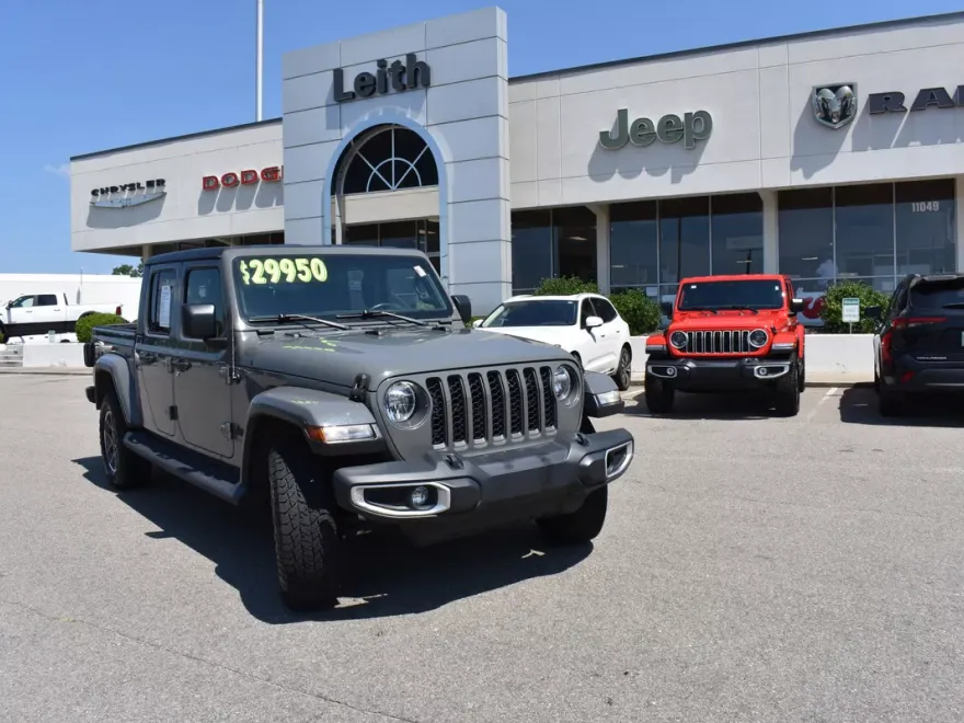 2020 Jeep Gladiator Altitude photo 1