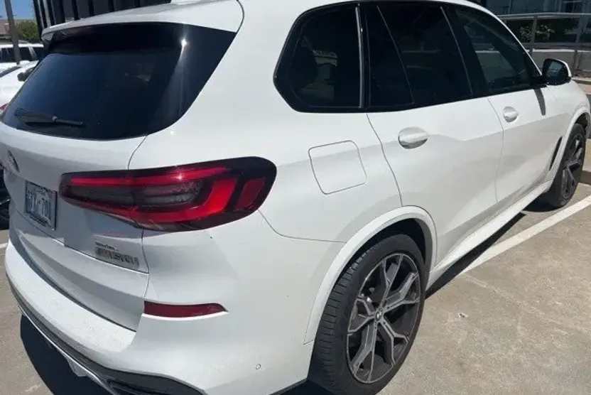 2022 Bmw X5 M50i photo 1