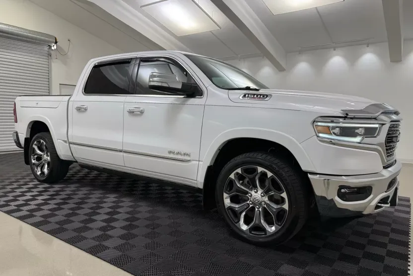 2021 Ram 1500 Limited photo 1